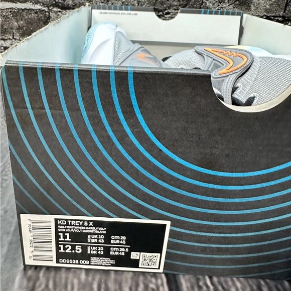 Nike KD Trey 5 X Wolf Grey White Barely Volt Mens Size 11 DD9538 009 - Picture 11 of 12